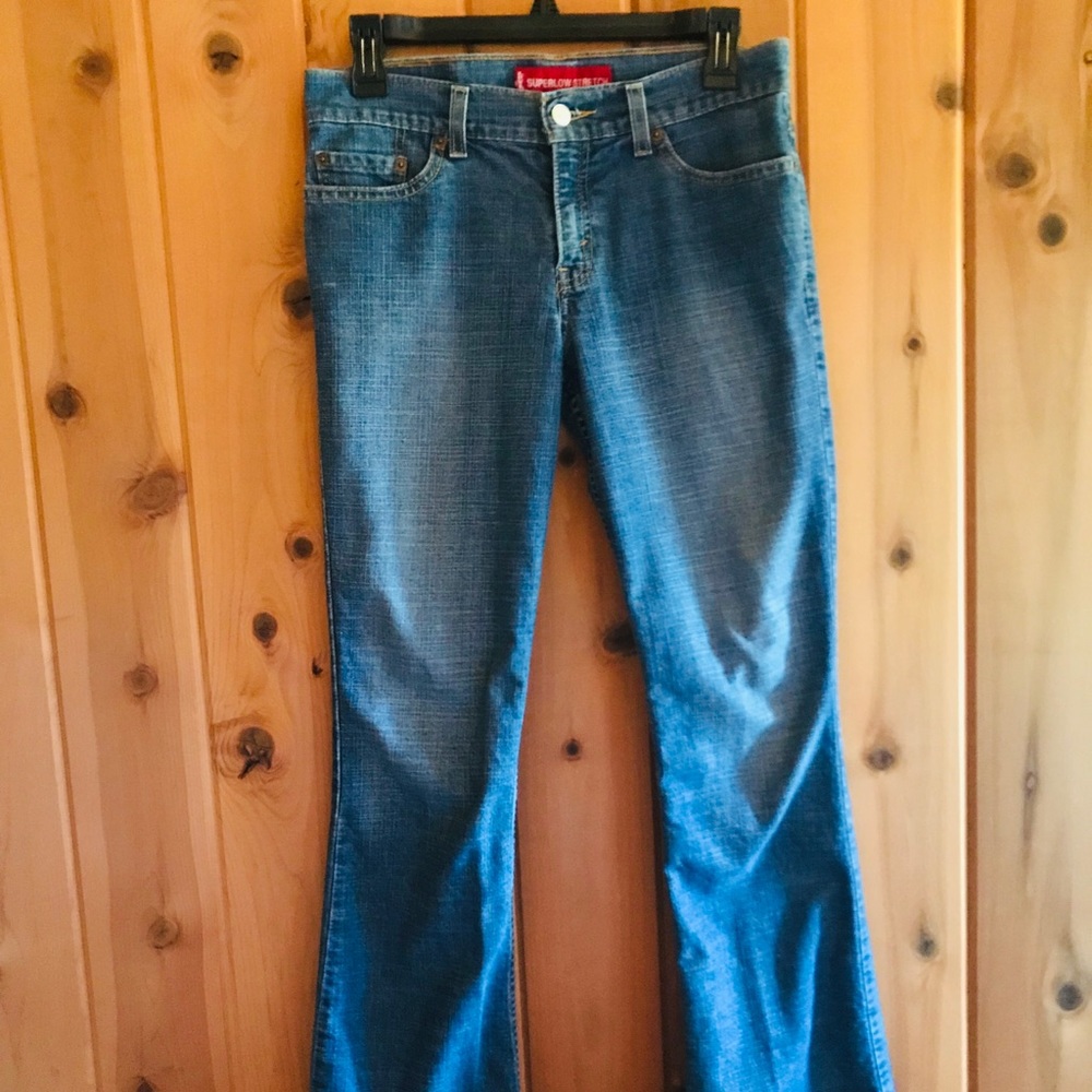 Women’s Levi jeans